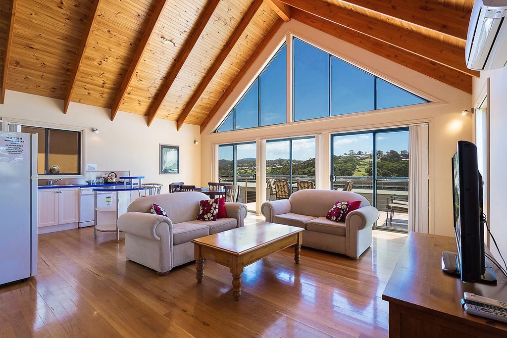 Snug Cove Villas Eden Room photo